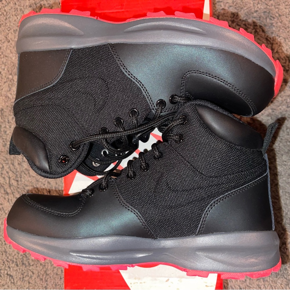 Nike Manoa Kids Black and Pink Boots